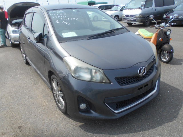 Toyota Vitz 2011