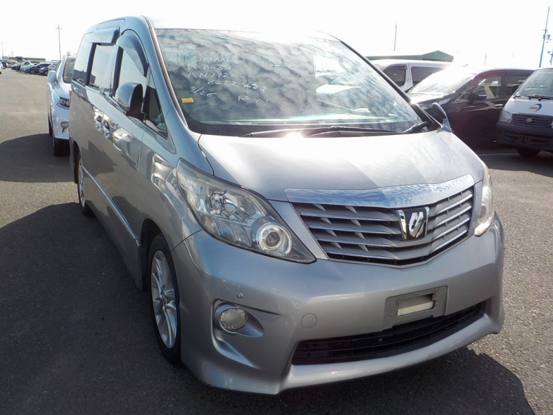 Toyota Alphard 2008