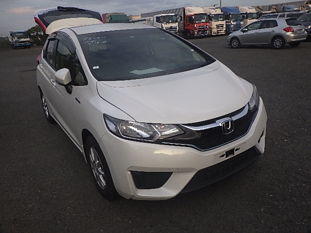 Honda Fit Hybrid 2016