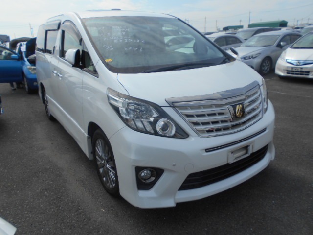 Toyota Alphard 2014