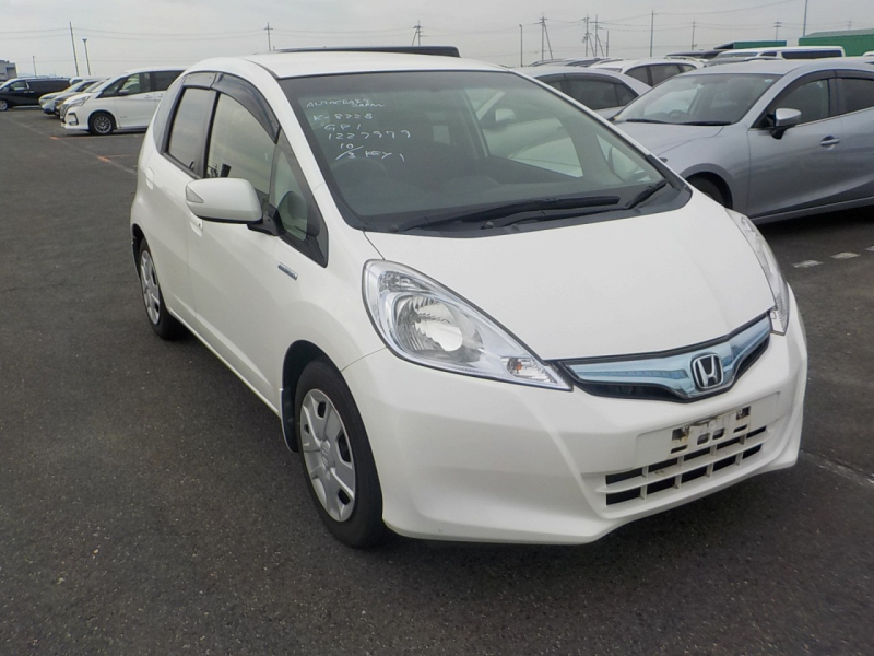 Honda Fit Hybrid 2012