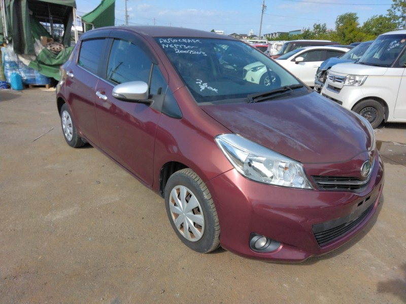 Toyota Vitz 2011