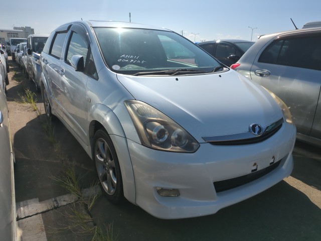 Toyota Wish 2005