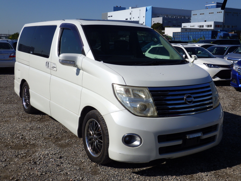 Nissan Elgrand 2007