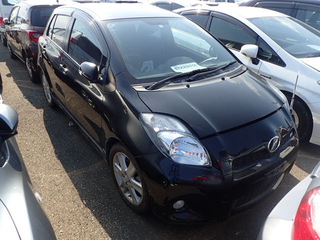 Toyota Vitz 2010