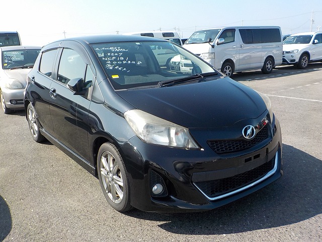 Toyota Vitz 2011