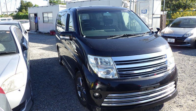 Nissan Elgrand 2009