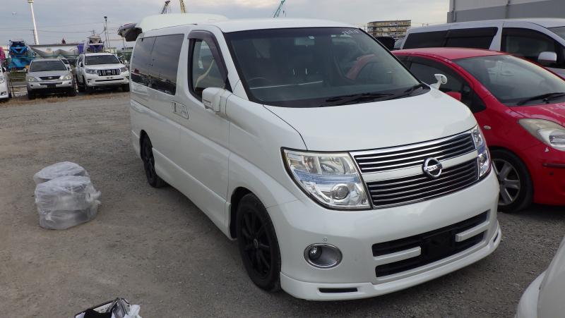 Nissan Elgrand 2009