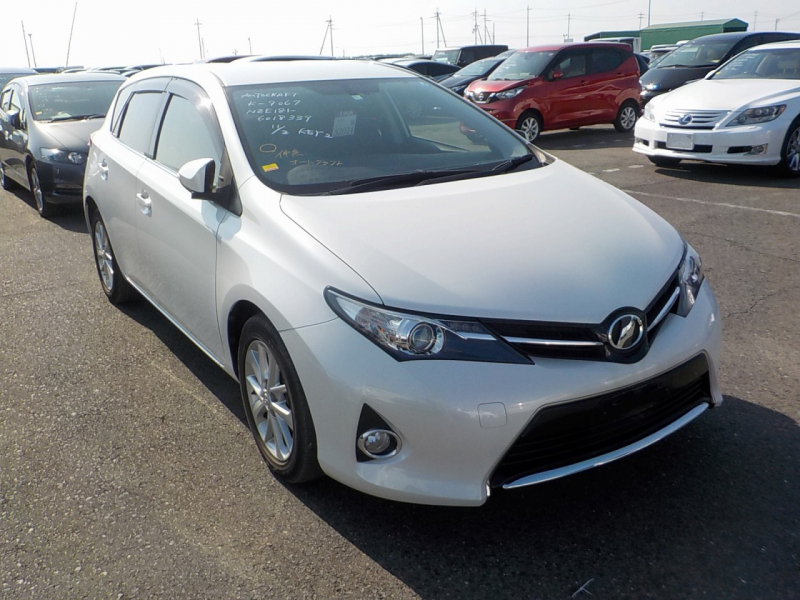 Toyota Auris 2014