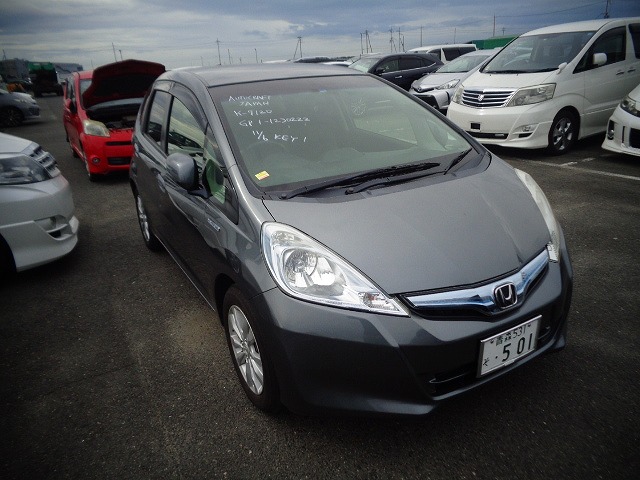 Honda Fit Hybrid 2013