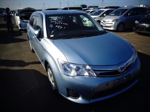 Toyota Corolla Fielder 2014