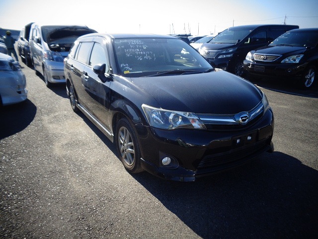 Toyota Corolla Fielder 2013