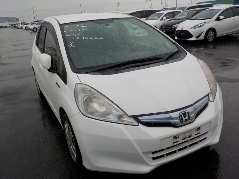 Honda Fit Hybrid 2013