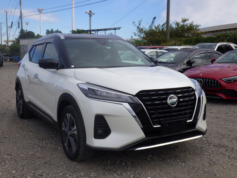 Nissan KICKS 2021