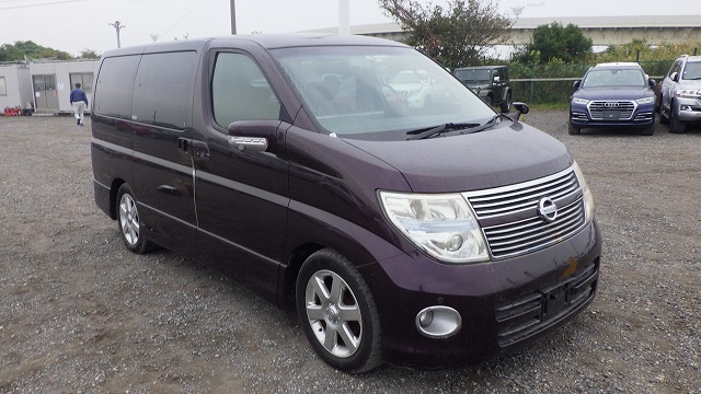 Nissan Elgrand 2009