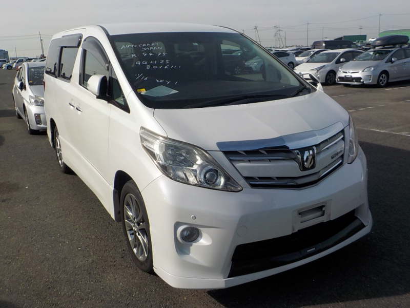 Toyota Alphard 2010