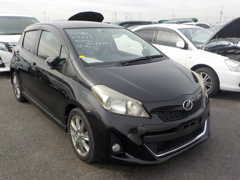 Toyota Vitz 2011