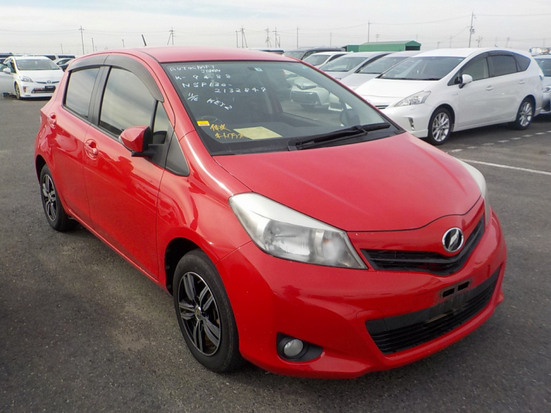 Toyota Vitz 2013