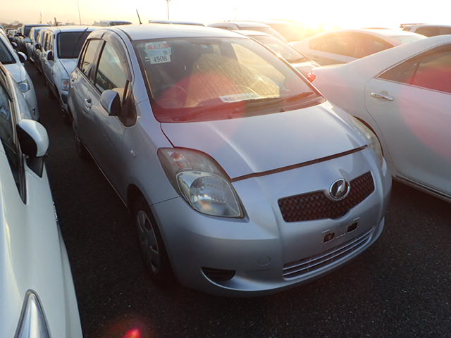 Toyota Vitz 2006