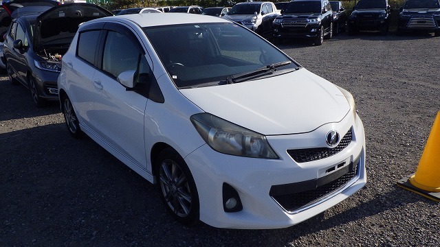 Toyota Vitz 2012