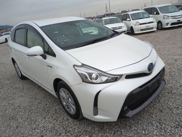 Toyota PRIUS ALPHA 2019