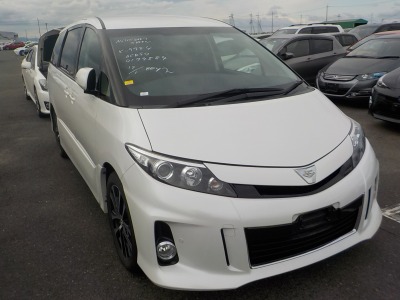 Toyota Estima 2014