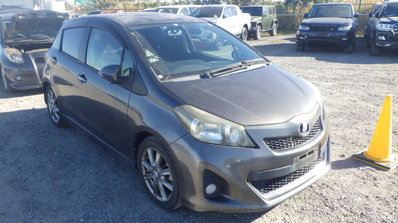 Toyota Vitz 2011