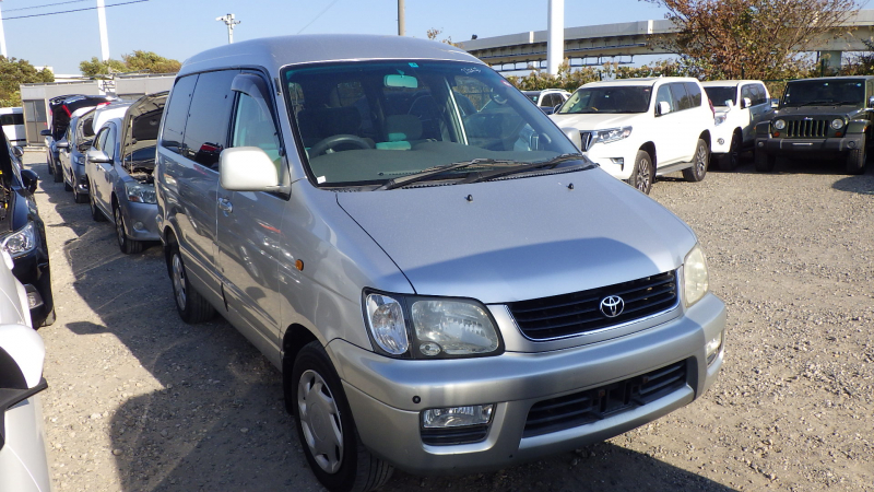 Toyota Liteace Noah 2001