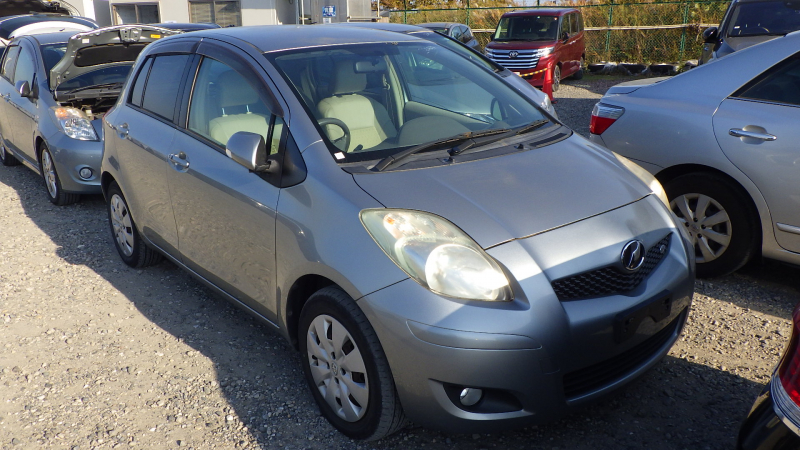 Toyota Vitz 2010