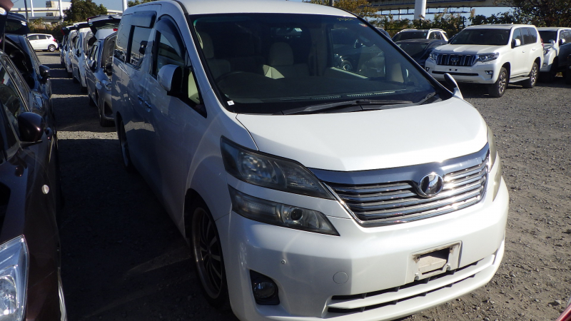 Toyota Vellfire 2010