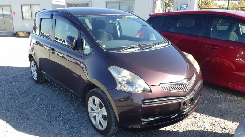 Toyota Ractis 2009