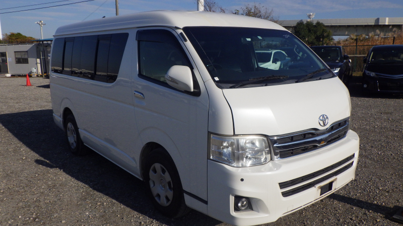 Toyota Hiace Wagon 2011