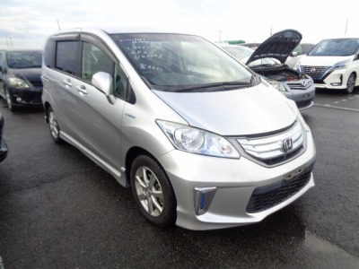 Honda Freed Hybrid 2013