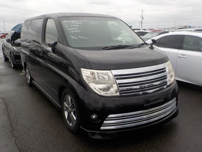 Nissan Elgrand 2008