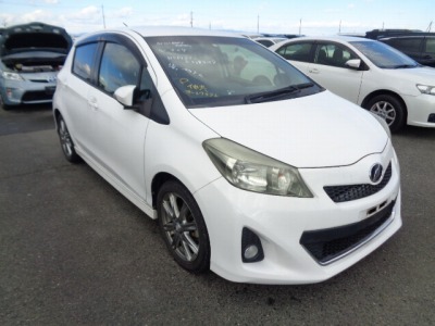 Toyota Vitz 2012