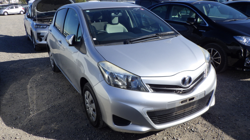 Toyota Vitz 2012