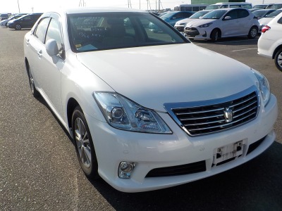 Toyota Crown 2012