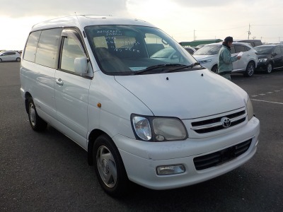 Toyota Townace Noah 2001