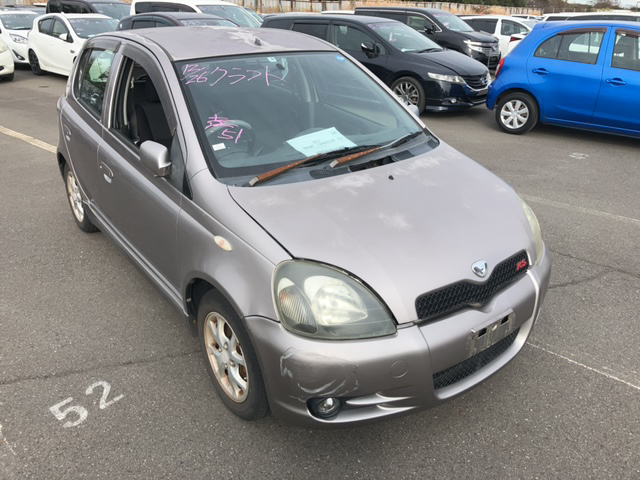 Toyota Vitz 2001