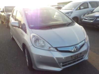 Honda Fit Hybrid 2013