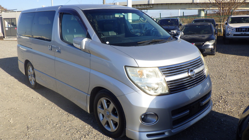 Nissan Elgrand 2008