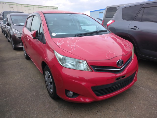 Toyota Vitz 2011