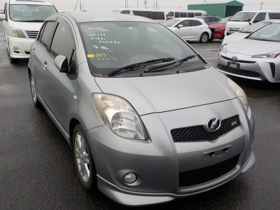 Toyota Vitz 2005