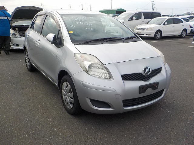 Toyota Vitz 2011