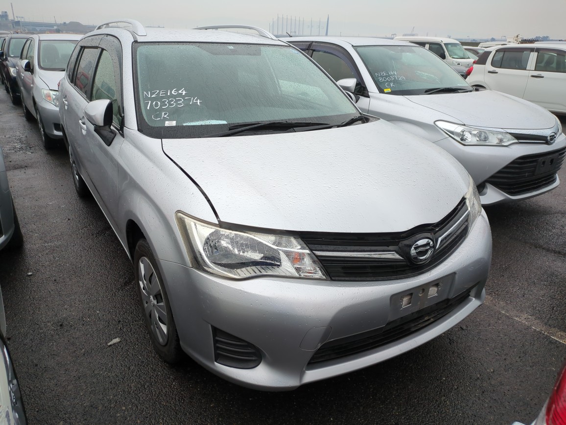 Toyota Corolla Fielder 2014