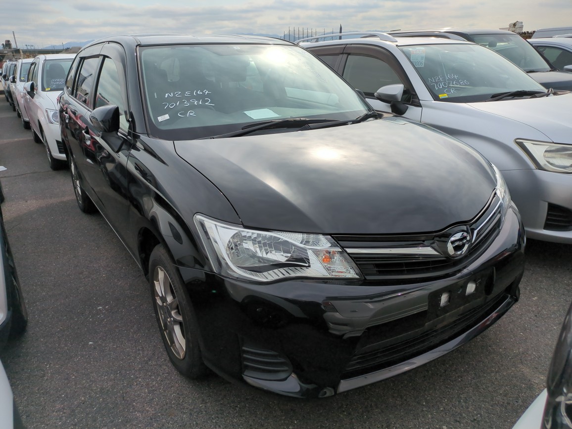 Toyota Corolla Fielder 2013