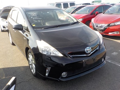 Toyota PRIUS ALPHA 2013