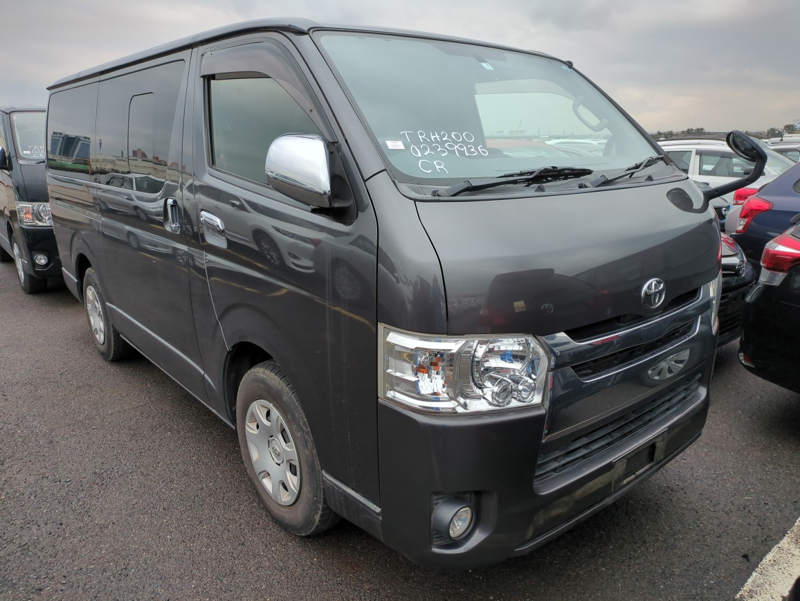 Toyota Hiace Van 2016