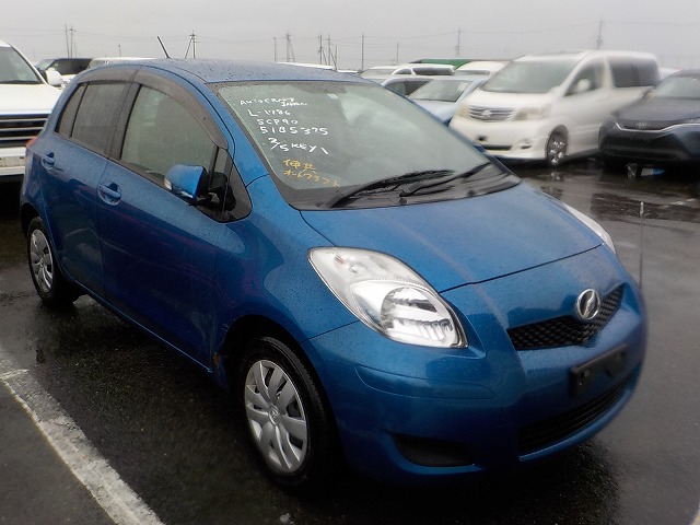 Toyota Vitz 2010