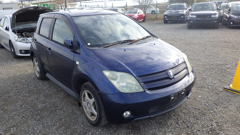 Toyota IST 2002